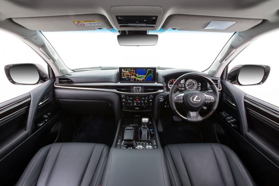  Lexus LX570 2015 года  (AU) (фото 7 из 19)